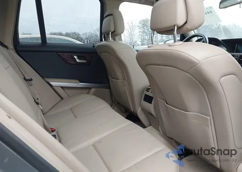 2010 Mercedes-Benz Glk 350 4Matic z USA, uszkodzony, nr VIN WDCGG8HB6AF494548